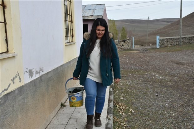 Köy okullarındaki fedakar öğretmenler!