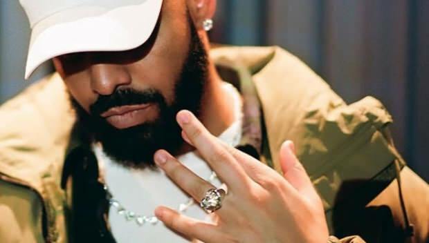 Drake'in 1 milyon dolarlık kolyesi sosyal medyada tepki topladı!