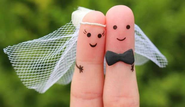 Salgının etkisiyle evlenen çift sayısı 20 yılın en düşük seviyesine geriledi