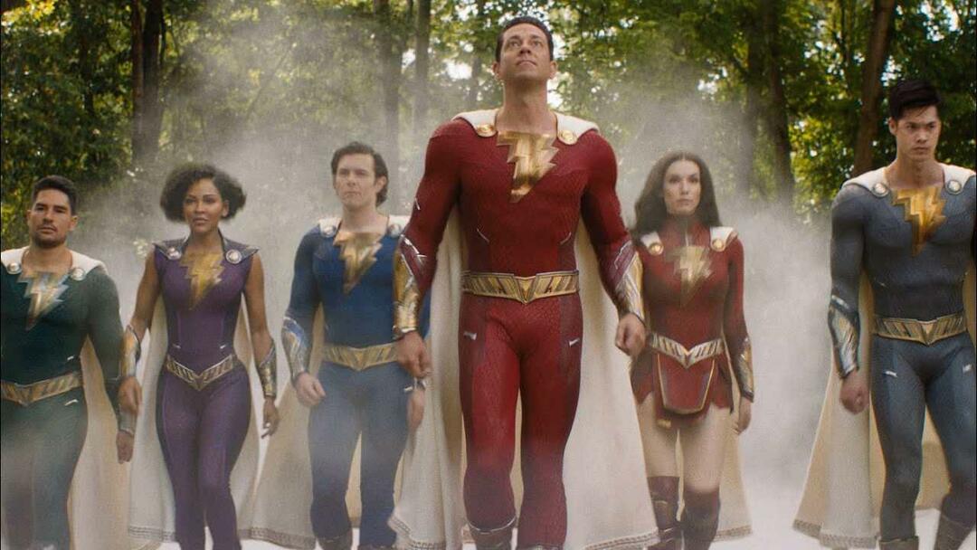 Shazam Tanrıların Öfkesi filminden kareler