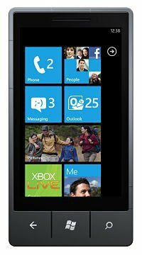 İlk Nokia Windows Phone 7 cihazları oyun değiştirmeyecek