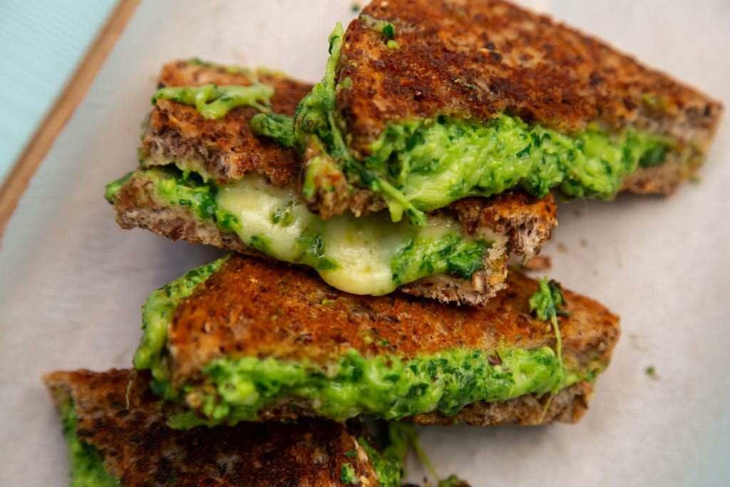 Pesto Soslu Tost