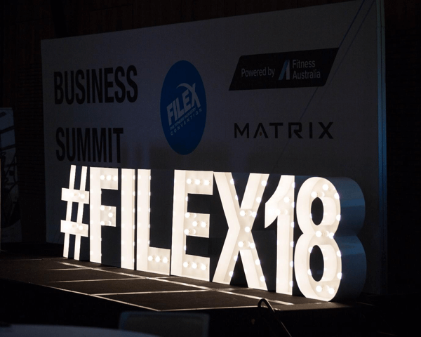 Facebook'ta canlı etkinliğinizi nasıl tanıtabilirsiniz, # filex18'deki canlı etkinlik hashtag'i örneği