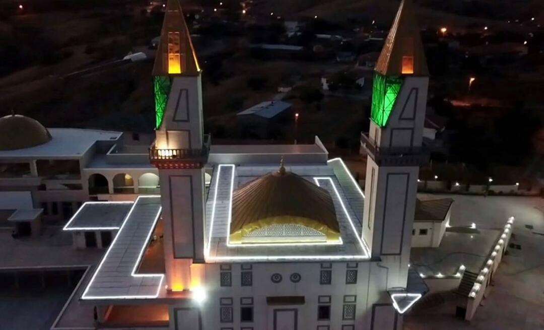 Kırıkkale'de kuş bakışı bakıldığında Allah lafzının göründüğü camii tamamlandı