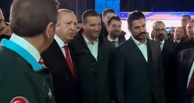 Cumhurbaşkanı recep tayyip erdoğan ve burak özçivit 