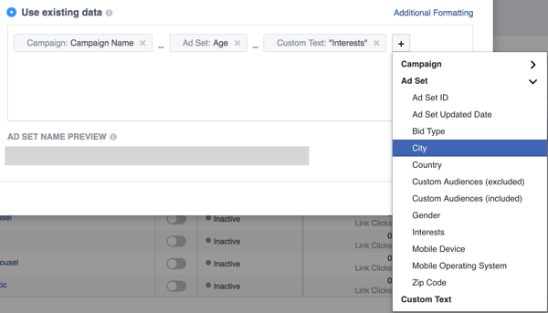 Facebook reklamları adlandırma kuralınızı ayarlamak için alanlar ekleyin.