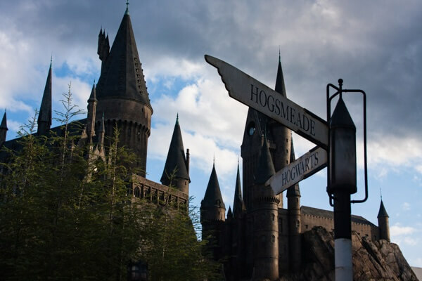 Hogwarts görsel Shutterstock 446872627