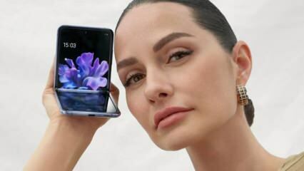 Yasemin Özilhan, 'Samsung Galaxy Z Flip'in marka yüzü oldu
