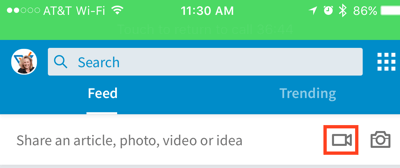 LinkedIn video güncellemesi oluşturmak için video kamera simgesine tıklayın.