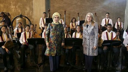 Venezuela’da Emine Erdoğan’a özel müzik icrası