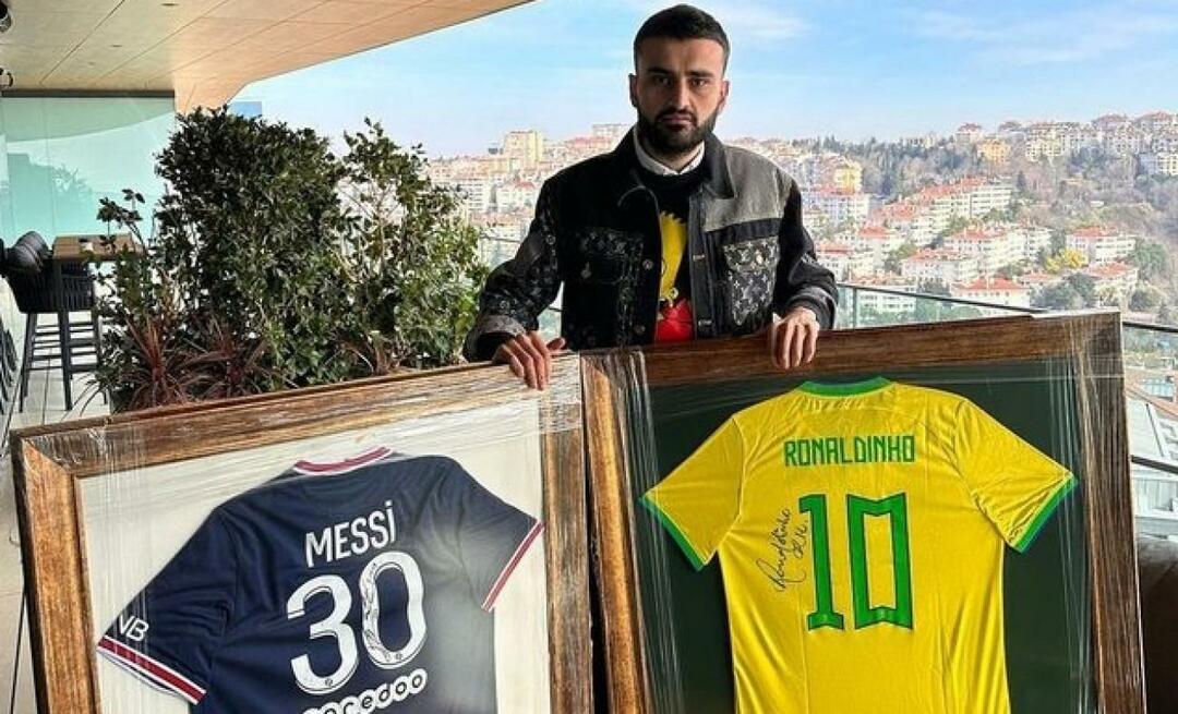 CZN Burak'tan depremzedeler için anlamlı hareket! Messi ve Ronaldinho imzalı formalarını sattı