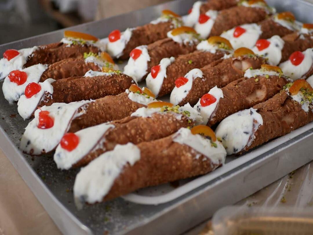 Cannoli nedir ve nasıl yapılır? İtalyan tatlısı kanoli tarifi