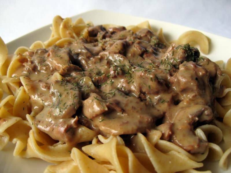 Beef Stroganoff nedir ve beef Stroganoff nasıl yapılır? Beef Stroganoff malzemeler