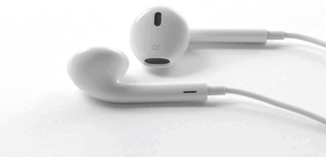 Apple Yeni iPhone'larda EarPods Kullanmalı mı?