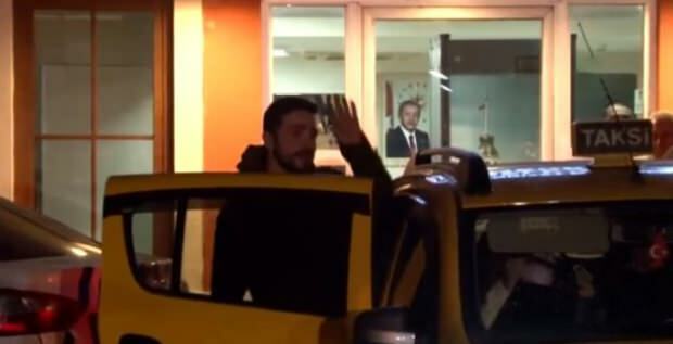 Oyuncu Ahmet Kural'dan kötü haber! Kaza yaptı, trafik raporu ortaya çıktı