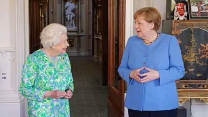 Kraliçe II. Elizabeth'ten Alman Başkanı Angela Merkel'e özle hediye!