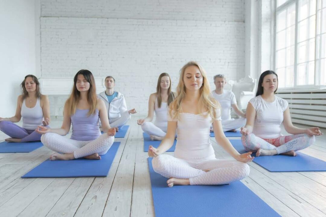 YOGA SALONU AÇMAK