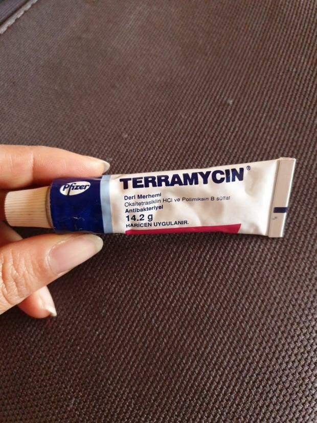 terramycin krem