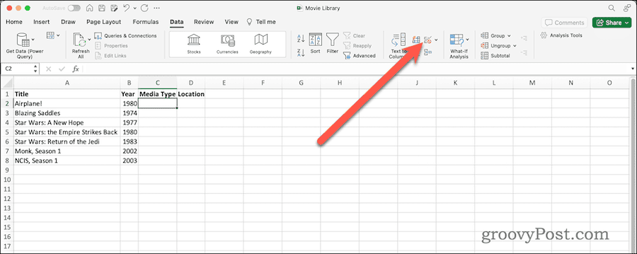 Excel'deki Veri Şeridindeki Veri Doğrulama Düğmesi