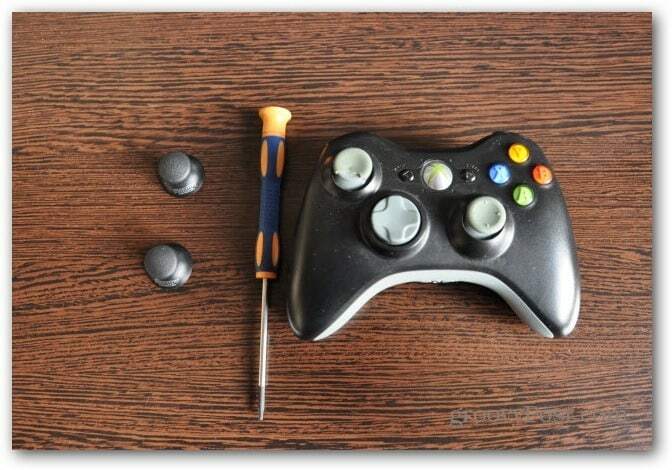 Daha önce Xbox 360 oyun kumandası analog parmak çubuklarını değiştirme