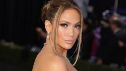 Dünyaca ünlü şarkıcı Jennifer Lopez'den Mevlana paylaşımı!