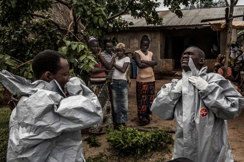 afrikada görülen ebola korku ve paniğe yol açmıştı