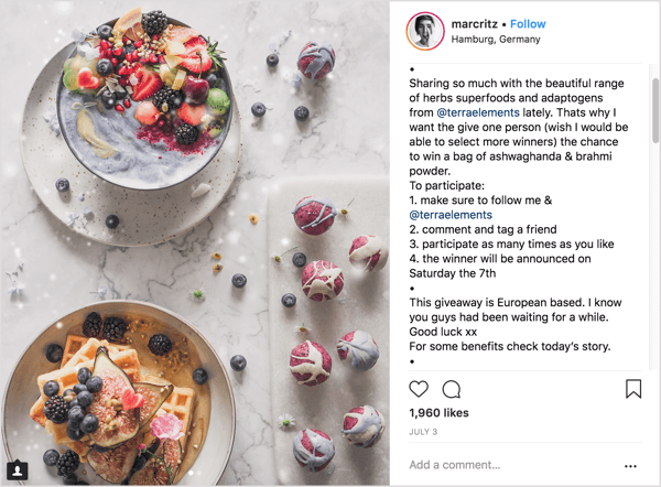 Hediye içeren Instagram influencer pazarlama kampanyası gönderisine örnek