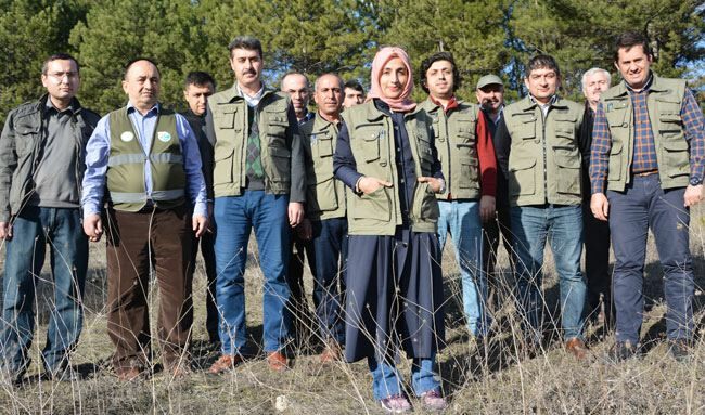 Bayan av koruma memuru görenleri şaşırtıyor