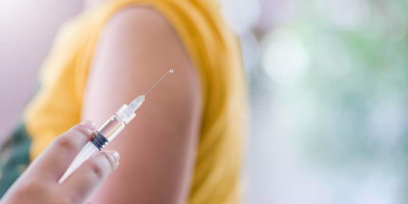 Aşı yaptırmak orucu bozar mı? Diyanetten Covid-19 aşısı açıklaması