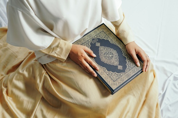 Cuma günü Kehf suresini okumanın sevabı nedir? Kehf Suresi Arapça okunuşu ve faziletleri!