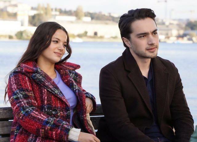 Burak Dakak ve Leyla Tanlar 